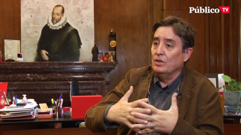 Luis García Montero: "Por defender la Sanidad y la Educación públicas me pueden llamar comunista radical"