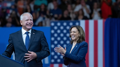 Kamala Harris y Tim Walz