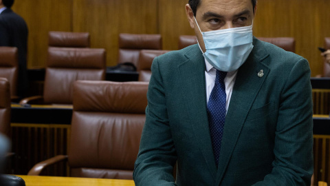 El presidente de la Junta de Andalucía, Juanma Moreno, en el Parlamento andaluz.