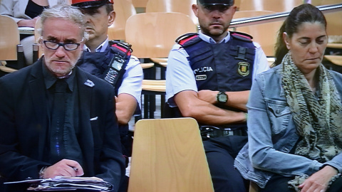 Fernando Blanco y Marga Garau, padres de Nadia, durante la celebración del juicio en 2018. Imagen de archivo.