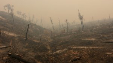 El mortal incendio en el norte de California se mantiene sin control