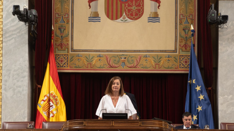 La presidenta del Congreso, Francina Armengol, durante una sesión plenaria extraordinaria de la Cámara baja, el pasado julio. E.P./Eduardo Parra