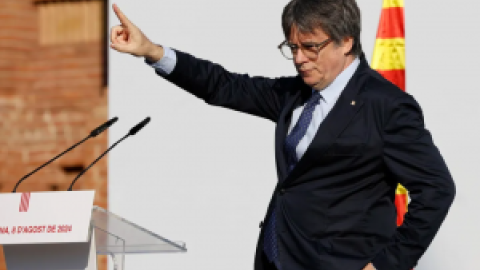 Puigdemont assegura que va fugir a França assegut al seient del darrere d'un vehicle