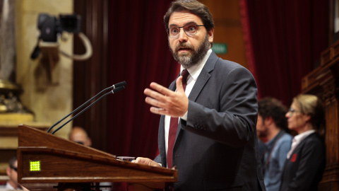 Ferran Pedret, del PSC-Units per Avançar, durant la seva intervenció en el ple d'investidura d'Illa