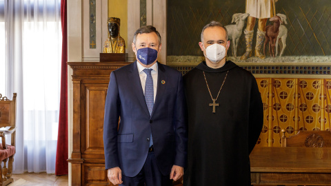 El president d'Agbar, Àngel Simón, i l'abat de Montserrat, Manel Gasch.