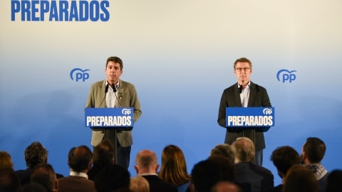 11/03/2022 El líder del PP, Alberto Núñez Feijóo, y el presidente del PPCV, Carlos Mazón, comparecen en un encuentro con simpatizantes del partido, en el MuVIM - Museo Valenciano de la Ilustración y Modernidad