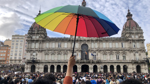 28/2/22 Concentración contra la homofobia en la plaza de María Pita de A Coruña, frente al Ayuntamiento.