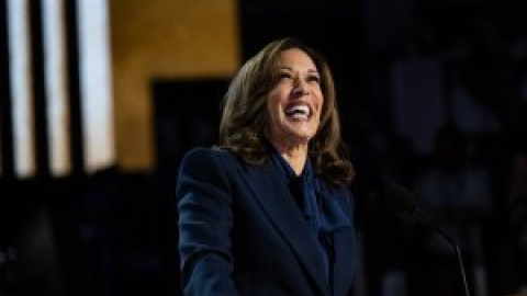 Harris se presenta como el contrapunto a un "Trump sin límites" al aceptar la nominación