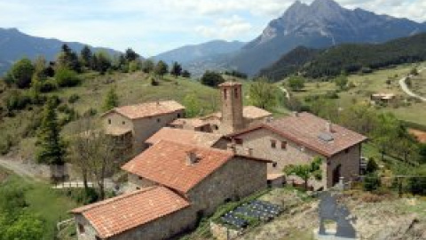 Vuit pobles per fugir de la calor i visitar aquest final d'estiu a Catalunya