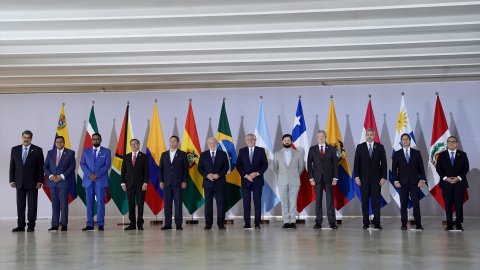 07/08/2024 Algunos de los principales líderes de Latinoamérica, entre ellos Nicolás Maduro, Lula da Silva y Gabriel Boric, durante la Cumbre Sudamericana en Brasilia. Foto de archivo.