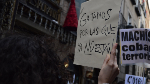 Una de las cientos de pancartas que sostenían las feministas - Arancha Ríos