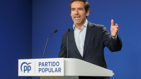 El portavoz del PP, Borja Sémper, durante una rueda de prensa posterior a la reunión del Comité de Dirección del PP, en la sede de la calle Génova, a 26 de agosto de 2024, en Madrid (España).