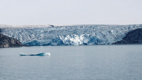 Una imagen de un glaciar de Groenlandia, en pleno deshielo