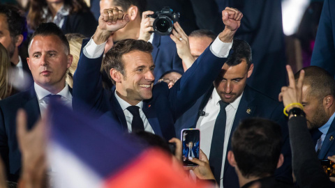 24/04/2022-El presidente francés Emmanuel Macron tras ganar la segunda vuelta de las elecciones presidenciales francesas en París, Francia, el 24 de abril