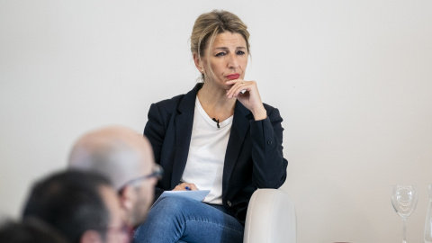 La vicepresidenta y ministra de Trabajo, Yolanda Díaz, durante una reunión para tratar la precariedad laboral, en el Círculo de Bellas Artes, a 28 de abril de 2022, en Madrid