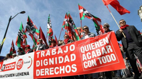 Cabecera de la manifestación del 1 de Mayo, en Madrid - EFE