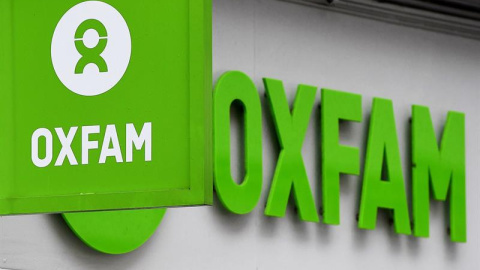 Logotipo de la ong británica Oxfam en una tienda de Londres, Reino Unido. EFE/ Andy Rain