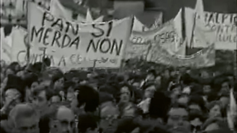 9/9/2024 Captura del vídeo de la manifestación contra el proyecto para construir una celulosa en la desembocadura del río Anllóns celebrada en Ponteceso el 28 de febrero de 1976.