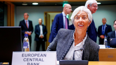 La presidenta del Banco Central Europeo (BCE), Christine Lagarde, participa de una reunión de ministros de Finanzas de la Eurozona (el Eurogrupo) en Bruselas. REUTERS/Francois Lenoir