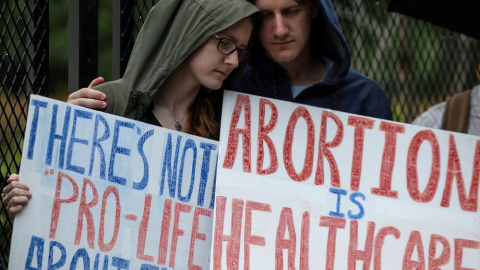 Protesta contra la posible revocación del aborto en Washington.