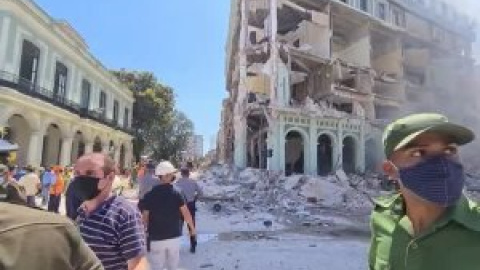 Una potente explosión destruye el Hotel Saratoga de La Habana