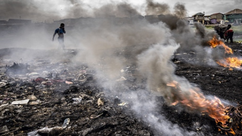 9/5/22 Vertedero ardiendo en Ghana