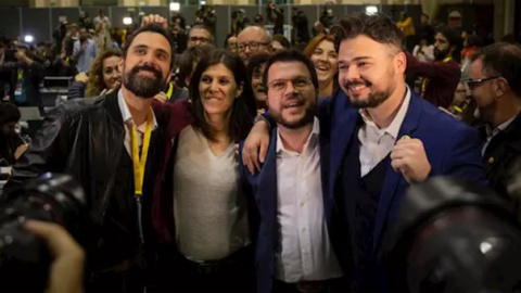 El presidente del Parlament de Catalunya, Roger Torrent; la diputada en el Parlament, Marta Vilalta; el vicepresidente del Govern y consejero de Economía y Hacienda, Pere Aragonès y el diputado al Congreso de los Diputados por ERC, Gabriel Rufian. - DAV