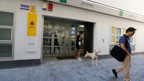 Oficina del Servicio Andaluz de Empleo, en Sevilla..  REUTERS/Marcelo del Pozo