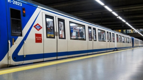 Fuerte bronca en el Metro de Madrid a raíz de una mascarilla: "Ha sido un esperpento sin sentido por ambas partes"