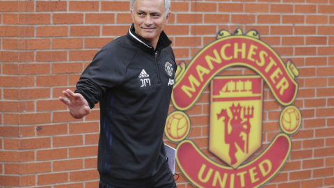 José Mourinho, en Old Trafford para su presentación como entrenador del Manchester United. EFE