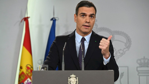 11/12/2019.- El líder del PSOE y presidente del Gobierno en funciones, Pedro Sánchez, durante la rueda de prensa ofrecida en el Palacio de la Moncloa después de que el rey de España le designara como candidato a presidente del Ejecutivo aunque todaví