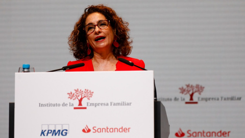 La ministra de Hacienda en funciones, María Jesús Montero, en la clausura del XXII Congreso Nacional de la Empresa Familiar, en Murcia. E.P./Edu Botella