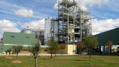 Planta de producción de etanol a partir de biomasa de Abengoa, en Babilafuente (Salamanca).