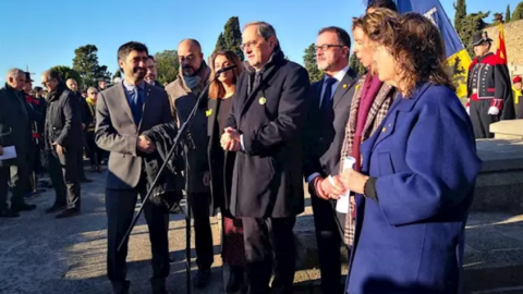 Quim Torra en l'ofrena floral a Francesc Macià. EUROPA PRESS.