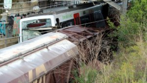 Un muerto y más de 80 heridos leves por un choque de trenes en Sant Boi de Llobregat