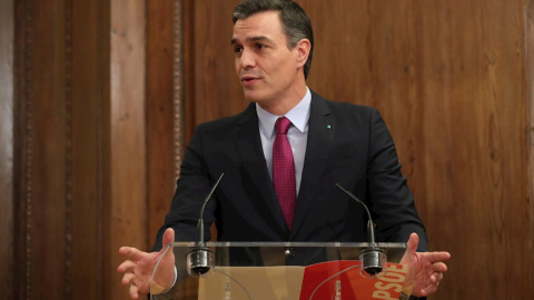 30/12/2019.- El candidato a la investidura, Pedro Sánchez, pronuncia unas palabras durante el acto de firma del acuerdo programático con Unidas Podemos. / EFE - JUANJO MARTÍN