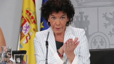 La portavoz del Gobierno, Isabel Celaá, durante la rueda de prensa posterior a la reunión del Consejo de Ministros. (ZIPI | EFE)