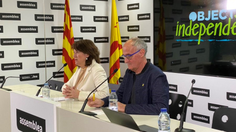 Elisenda Paluzie i Pep Cruanyes, presidenta i vicepresident de l'Assemblea Nacional Catalana en roda de premsa. ANC