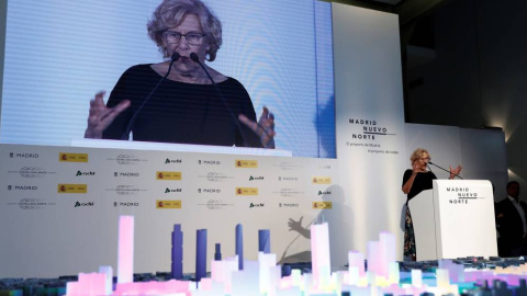 La alcaldesa de Madrid, Manuela Carmena, durante la presentación de la maqueta del proyecto Madrid Nuevo Norte. EFE