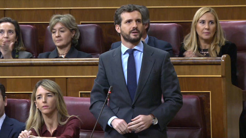 Casado acusa a SÃ¡nchez de "no defender ni al Rey ni a las vÃ­ctimas del terrorismo"