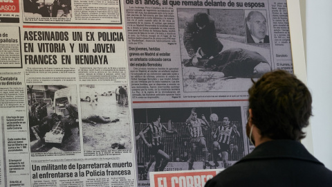 Exposición en Gasteiz de ETA representada en la prensa (Archivo).