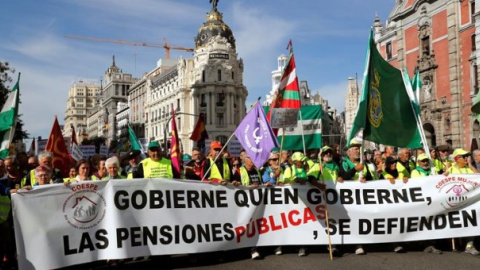 Manifestación en Madrid para reclamar unas pensiones dignas / EFE