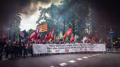 Manifestació a Barcelona amb motiu de la nova jornada de vaga de sindicats educatius.