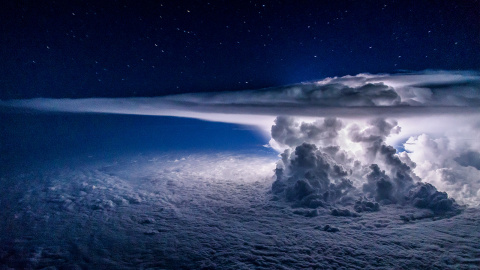 Tormenta sobre el océano Pacífico. /SANTIAGO BORJA