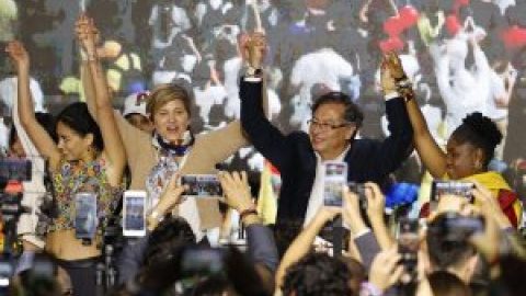 La izquierda en Colombia gana la primera vuelta pero necesitará un millón de votos más si quiere gobernar