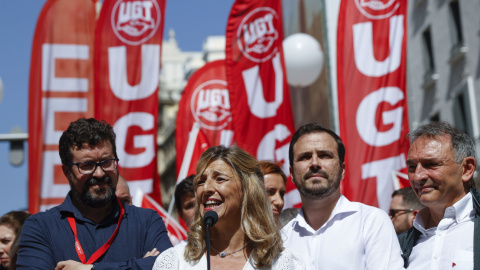 01/05/2022 La vicepresidenta segunda y ministra de Trabajo y Economía Social, Yolanda Díaz, atiende a los medios de comunicación antes de asistir a la manifestación del 1º de Mayo en la cabecera de la marcha de 2022