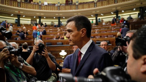 El presidente del Gobierno, Pedro Sánchez, a su llegada a la sesión de control al Gobierno hoy en el Congreso. EFE//Juan Carlos Hidalgo