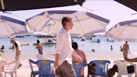 26/05/2022 Tim Roth, en una escena de la pelicula, en una playa de Acapulco.