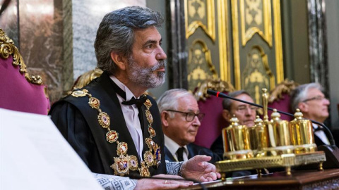 17/09//2018.- El presidente del Tribunal Supremo, Carlos Lesmes, durante su intervención hoy en el acto de toma de posesión de los cuatro nuevos magistrados del alto tribunal, entre ellos la que fue juez de la Audiencia Nacional Carmen Lamela, y del nue