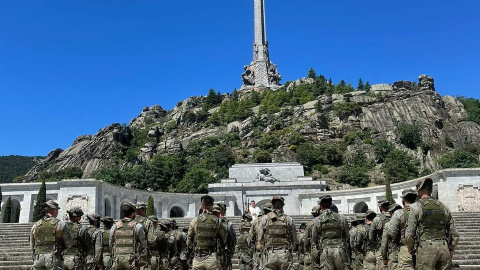 Los miembros de la compañía de del Batallón de Infantería Protegida (BIP) “Uad Ras” II / 31, en el Valle de los Caídos.